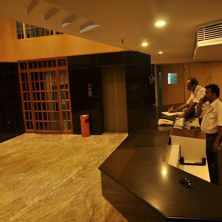 Отель Krishna Residency Виджаявада Экстерьер фото