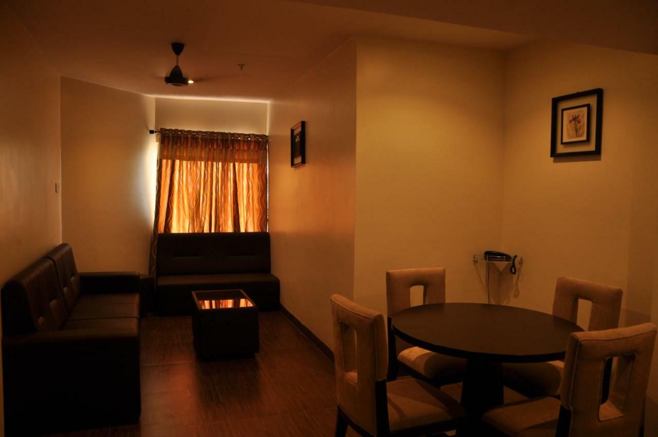 Отель Krishna Residency Виджаявада Экстерьер фото